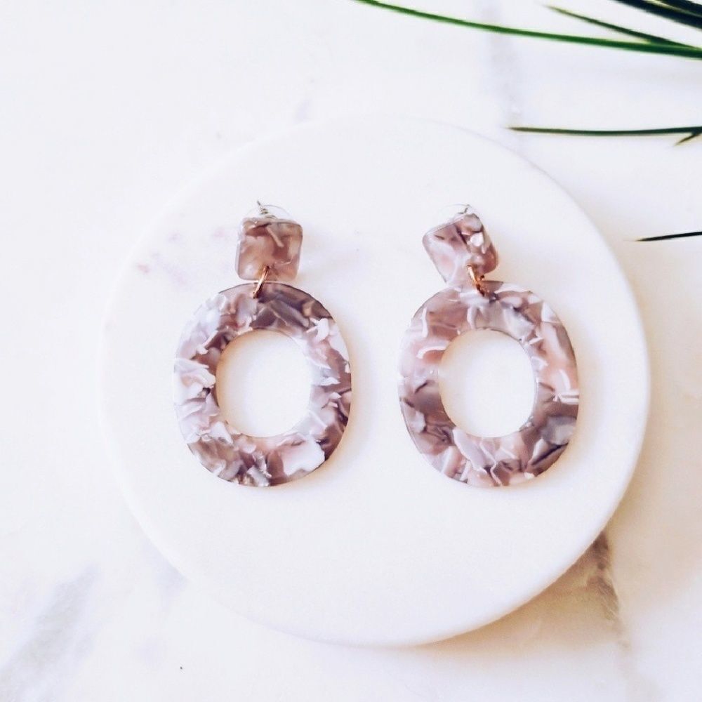 Gray resin earrings  
